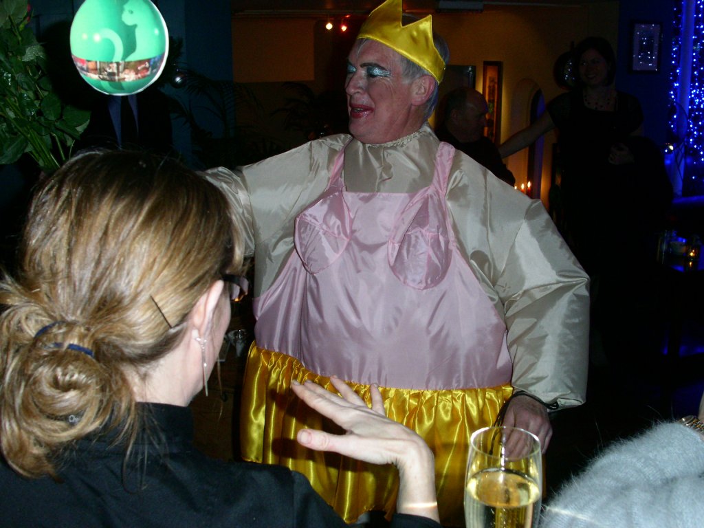 Harlequin's Bob Dagger in costume and make up