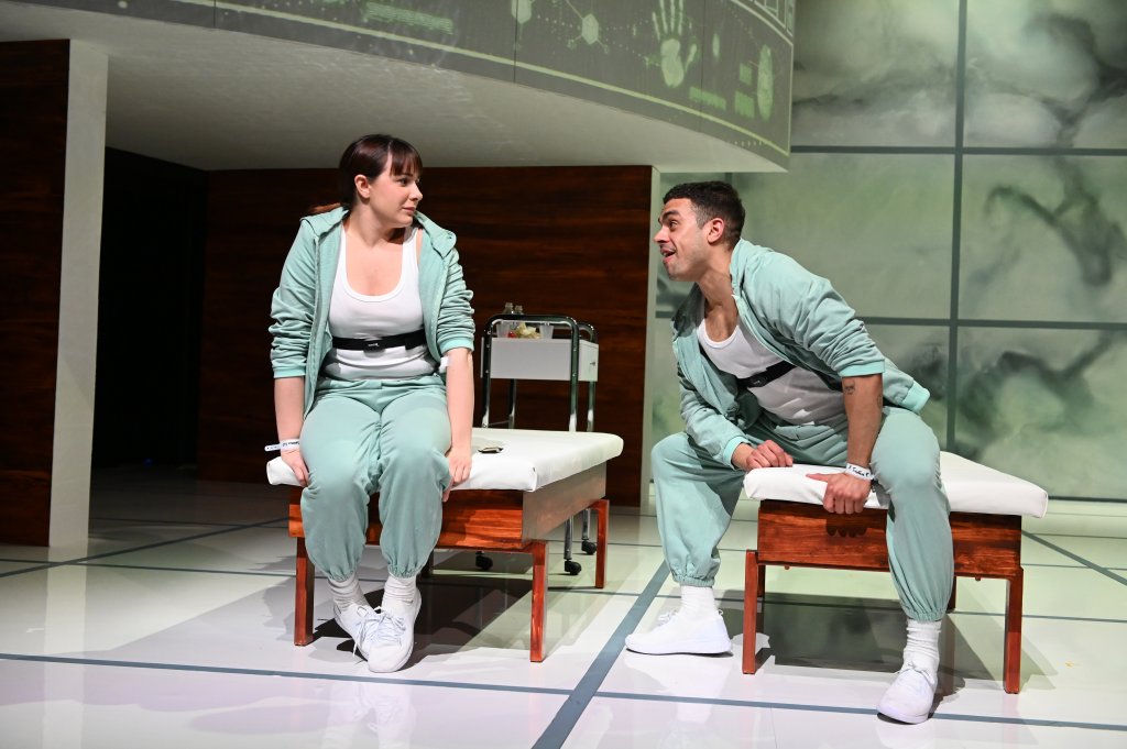 The Effect at the English Theatre Frankfurt: Connie and Tristan wondering about their feelings