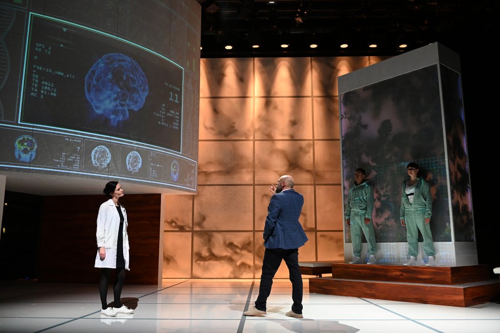 The Effect at the English Theatre Frankfurt: The aftermath of the trial
