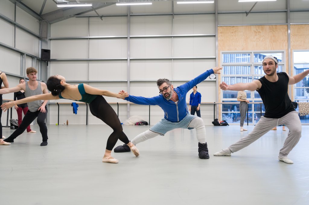 Thierry Guiderdoni in rehearsal for Artifact II with Mayu Tanigaito Massimo Margaria and Joseph Skelton background 2019 | Professional Sprung & Vinyl Dance Floors | Harlequin Floors