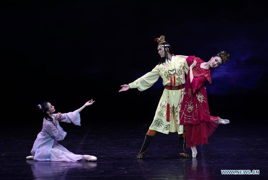 Harlequin installs floors for the National Ballet of China